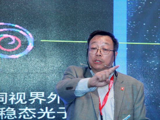 “2015中国绿公司年会”于4月20-22日在沈阳召开。上图为中国科学院高能物理研究所研究员、中国科学院粒子天体物理重点实验室主任张双南。（图片来源：新浪财经 刘海伟 摄）