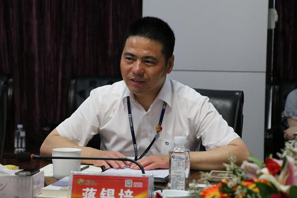 蒋锡培在座谈交流中发言
